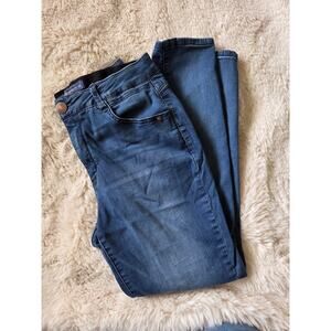 Democracy Ab Solution Med Wash Distressed HighRise Skinny Jeans size 14 stretchy